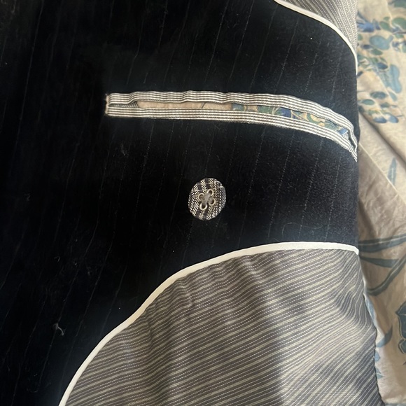 Like new Scotch & Soda Velvet Blazer. - Picture 6 of 14